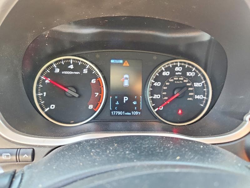 2019 MITSUBISHI ECLIPSE CROSS ES 9