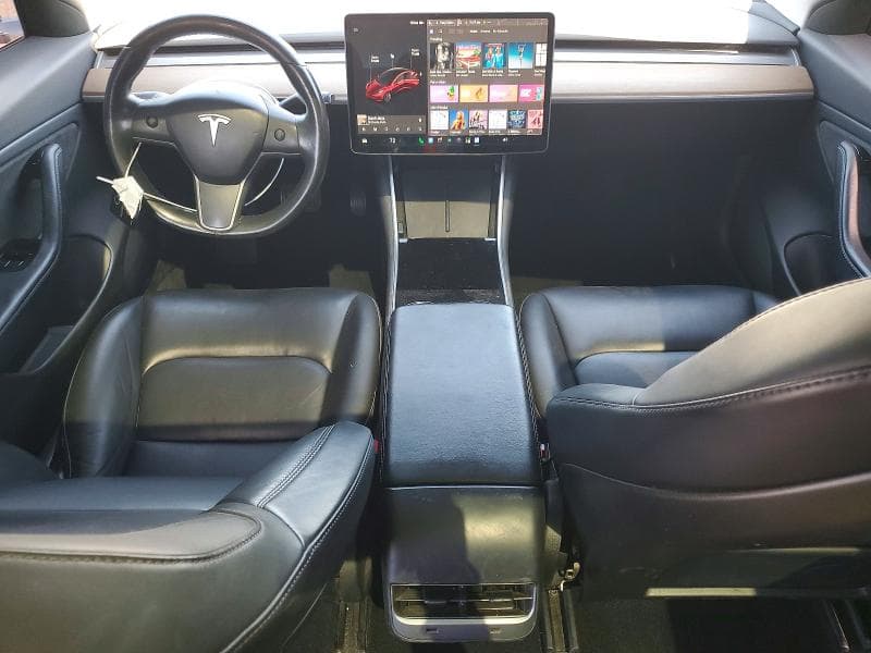2018 TESLA MODEL 3 8
