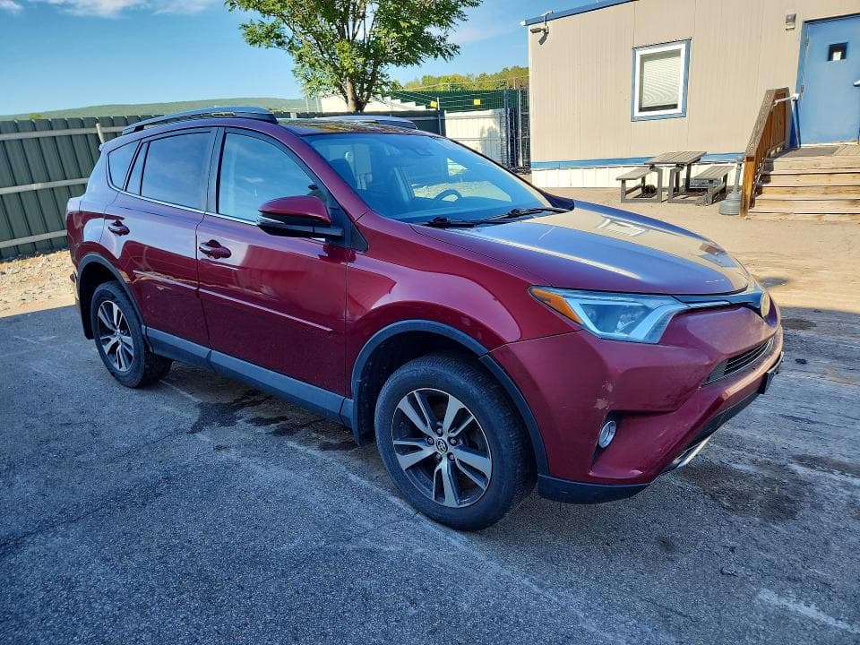2018 TOYOTA RAV4 XLE 4