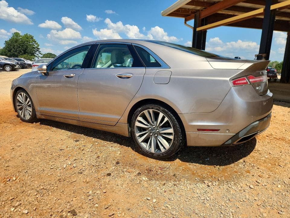 2020 LINCOLN MKZ RESERVE 2