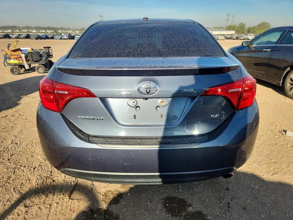 2017 TOYOTA COROLLA SE 6
