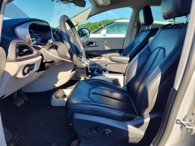 2024 CHRYSLER PACIFICA TOURING L 7