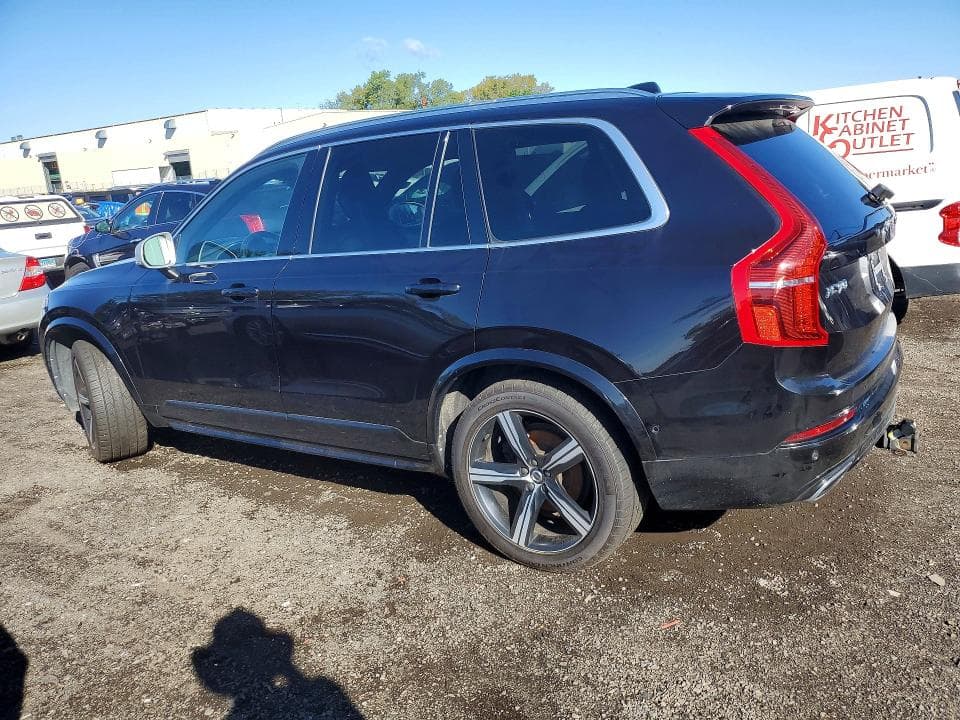 2017 VOLVO XC90 T6 2