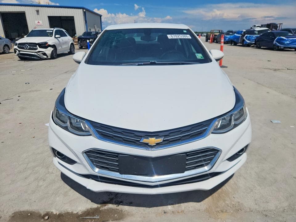 2017 CHEVROLET CRUZE LT 5