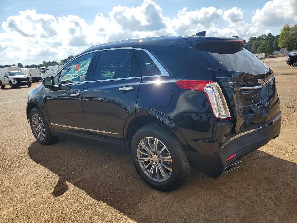 2017 CADILLAC XT5 LUXURY 2
