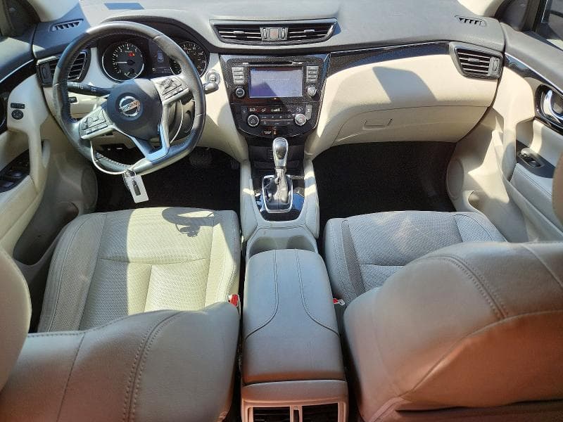2017 NISSAN ROGUE SPORT SL 8