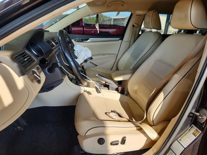 2017 VOLKSWAGEN PASSAT SE 7