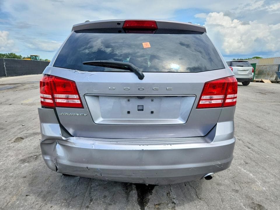 2019 DODGE JOURNEY SE 6
