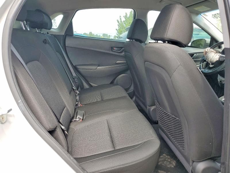 2022 HYUNDAI KONA SE 10
