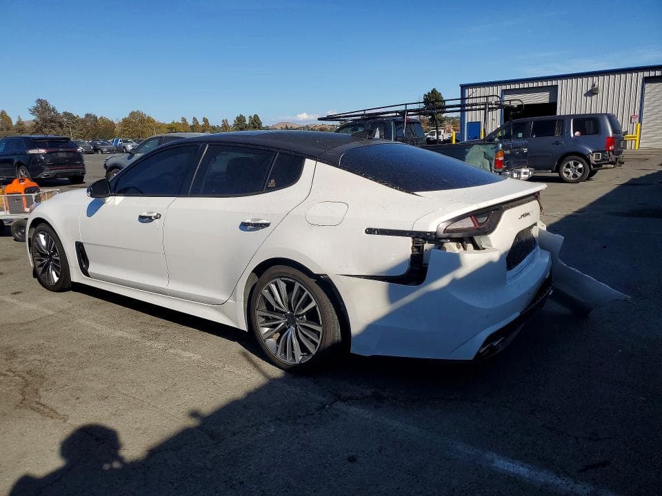 2018 KIA STINGER PREMIUM 2