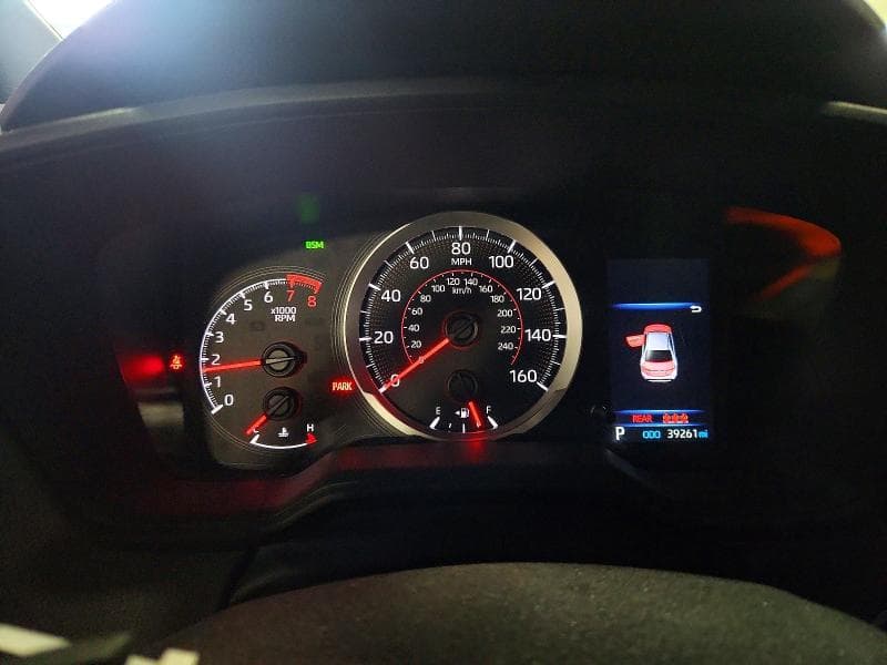 2021 TOYOTA COROLLA SE 9