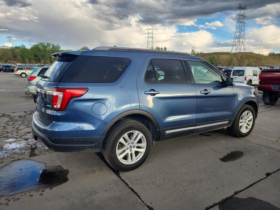 2018 FORD EXPLORER XLT 3