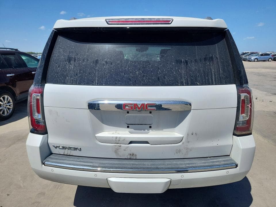 2017 GMC YUKON DENALI 6