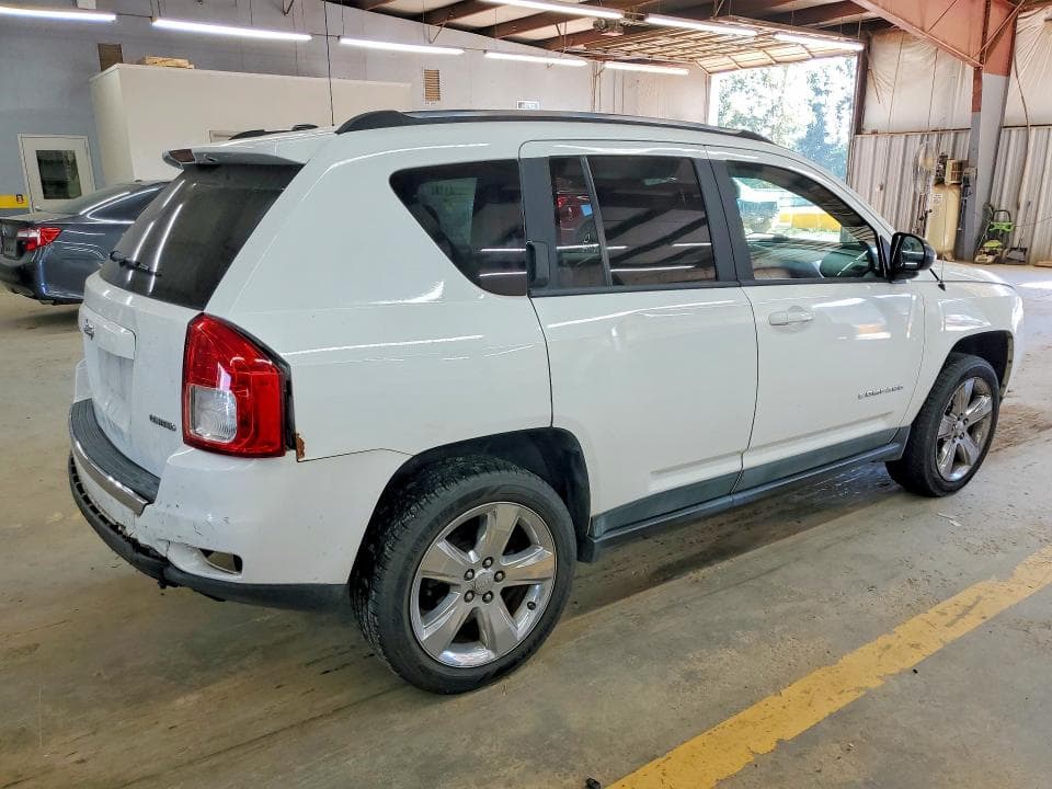 2022 JEEP COMPASS LIMITED 3