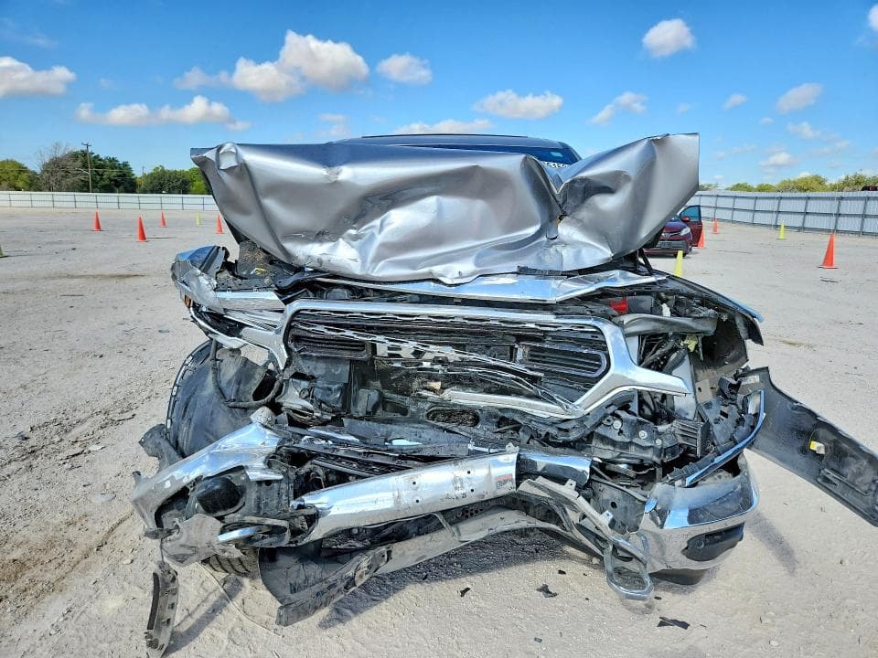 2019 RAM 1500 LIMITED 5