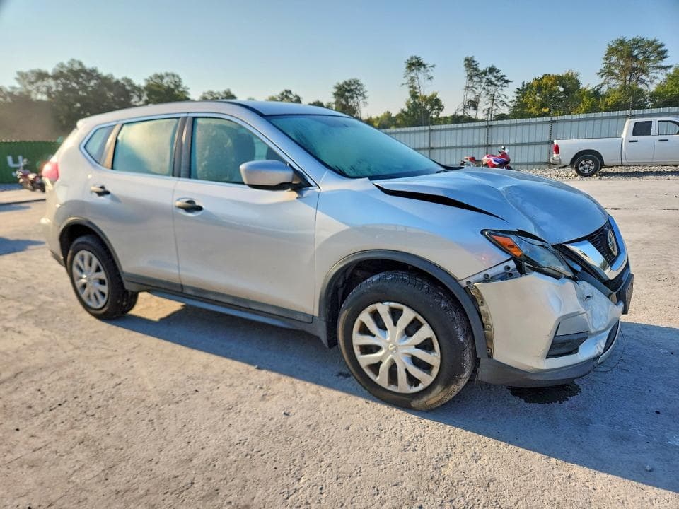 2018 NISSAN ROGUE S 4
