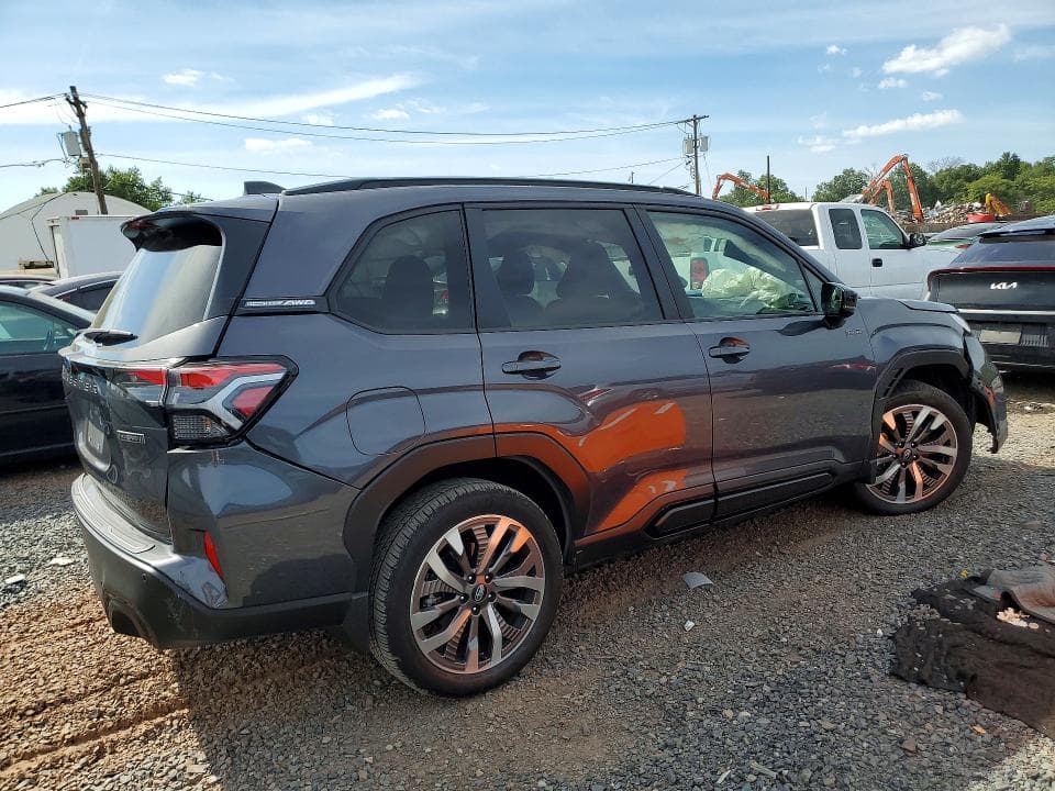 2025 SUBARU FORESTER TOURING 3
