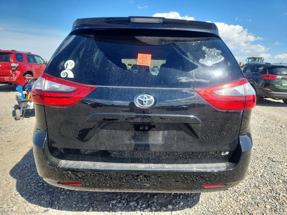2020 TOYOTA SIENNA LE 6