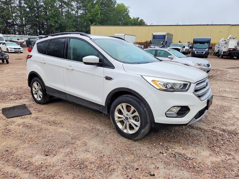 2018 FORD ESCAPE SEL 4