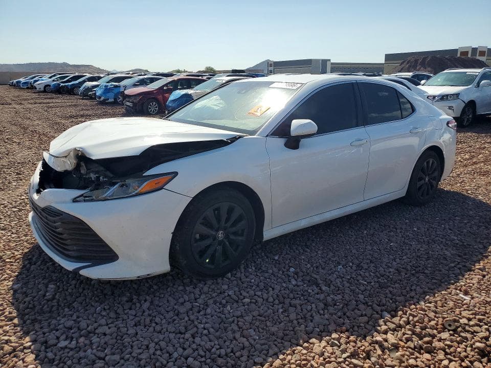 2020 TOYOTA CAMRY LE - 1