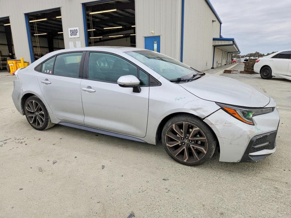 2020 TOYOTA COROLLA SE 4