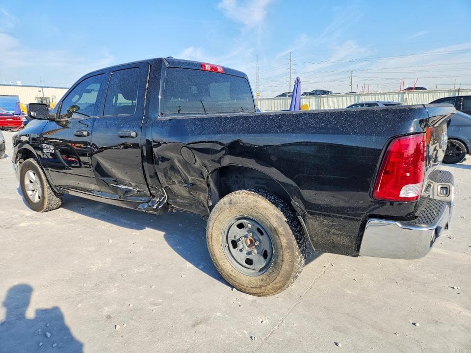 2024 RAM 1500 CLASSIC SLT 2