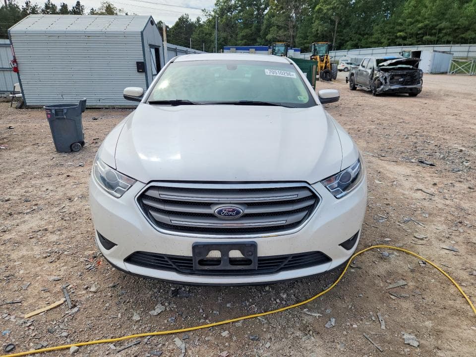 2017 FORD TAURUS SEL 5