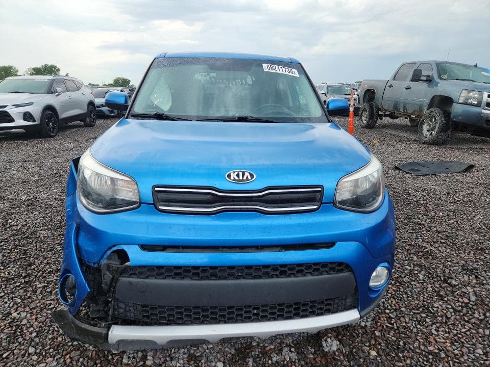 2017 KIA SOUL + 5