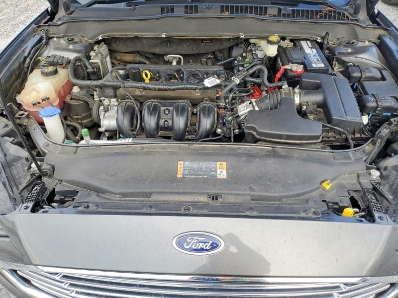 2017 FORD FUSION SE 11