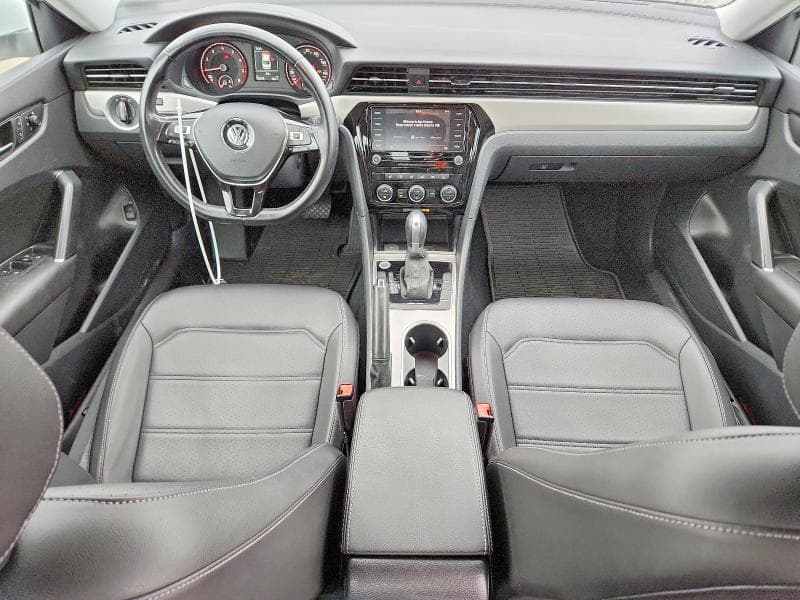 2020 VOLKSWAGEN PASSAT SE 8