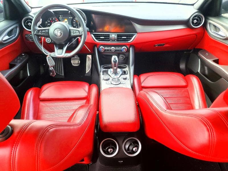 2021 ALFA ROMEO GIULIA TI 8