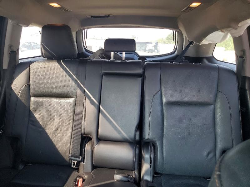 2019 TOYOTA HIGHLANDER LIMITED 10