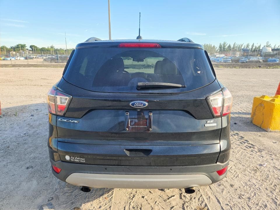 2017 FORD ESCAPE SE 6