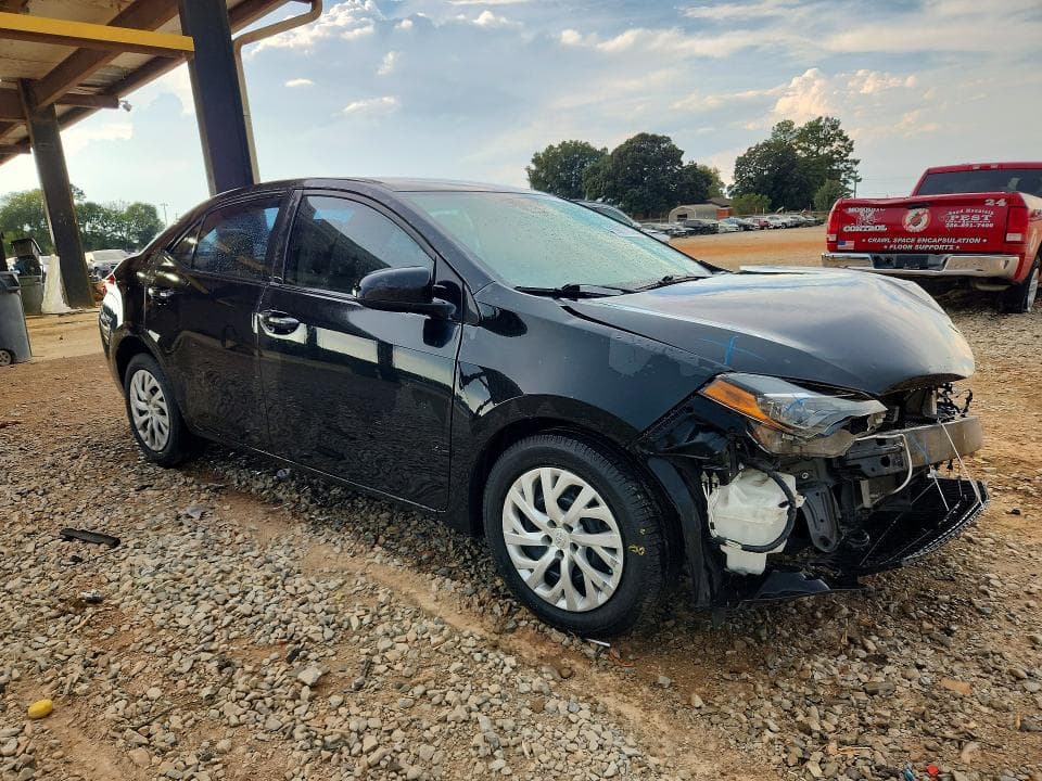 2019 TOYOTA COROLLA LE 4