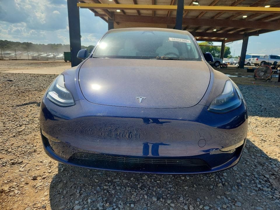 2023 TESLA MODEL Y 5