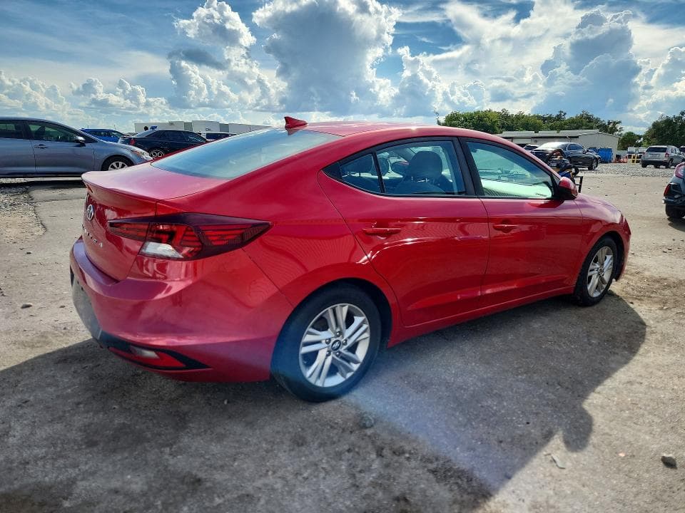 2020 HYUNDAI ELANTRA SEL 3