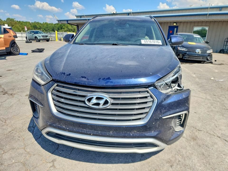 2017 HYUNDAI SANTA FE SE 5