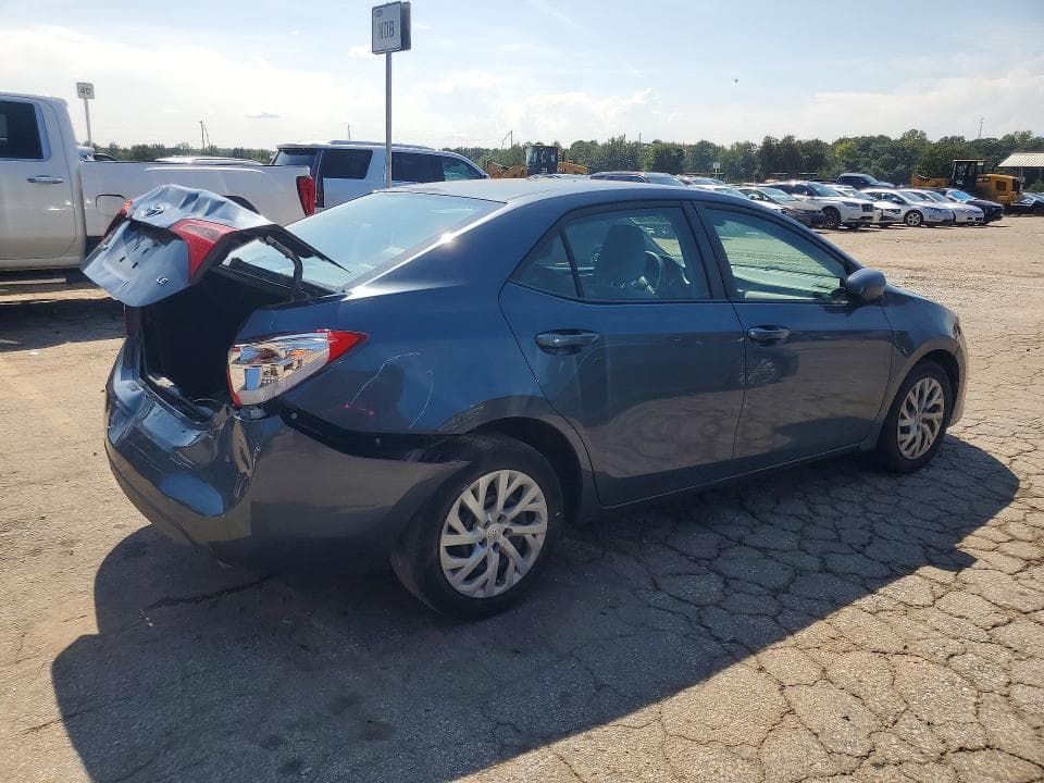 2017 TOYOTA COROLLA LE 3