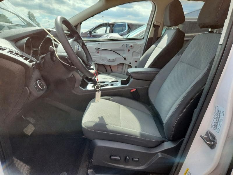 2017 FORD ESCAPE SE 7