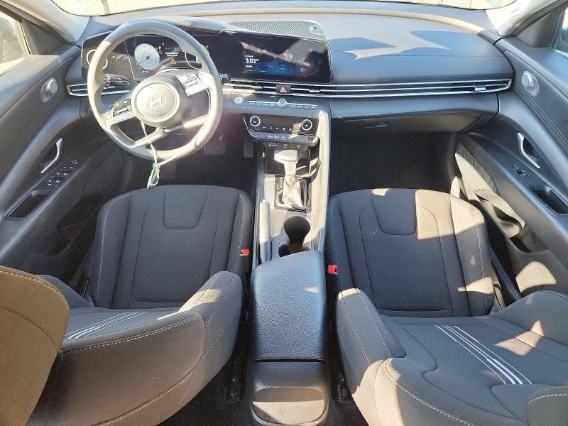 2024 HYUNDAI ELANTRA SEL 8