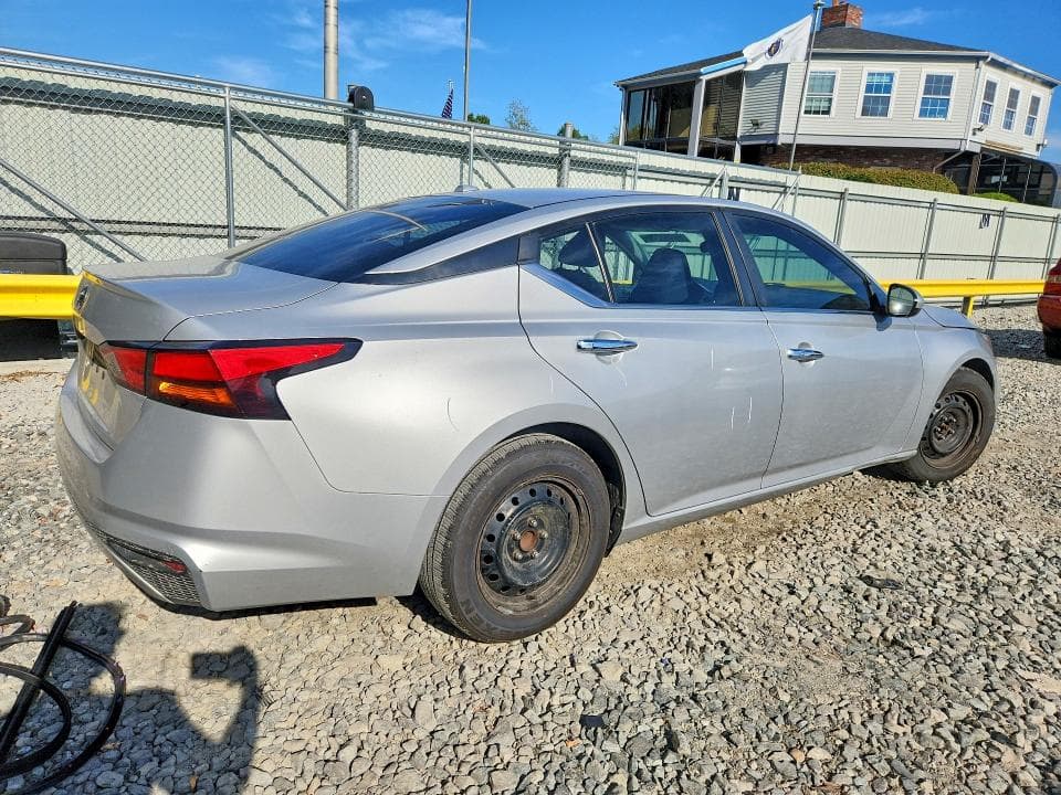 2019 NISSAN ALTIMA S 3