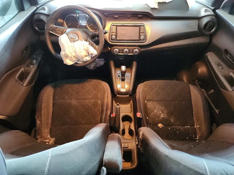 2019 NISSAN KICKS S 8
