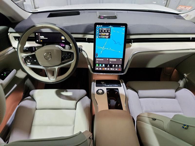 2025 VOLVO EX90 PLUS 8