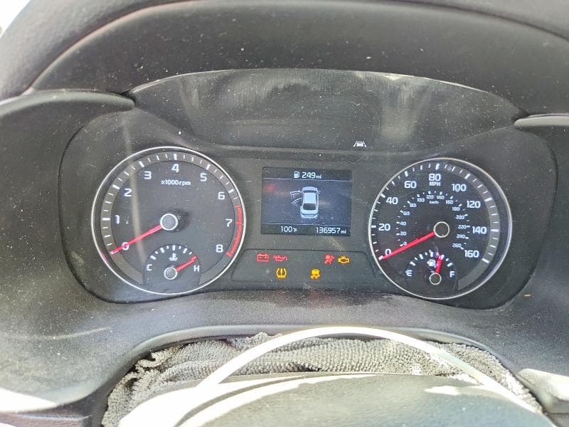 2019 KIA FORTE FE 9