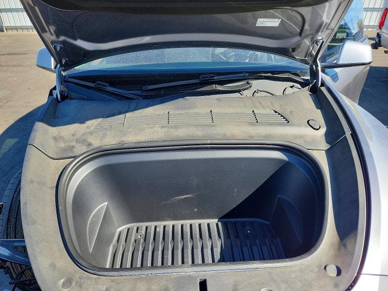2025 TESLA MODEL Y 12