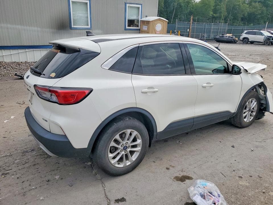 2020 FORD ESCAPE SE 3