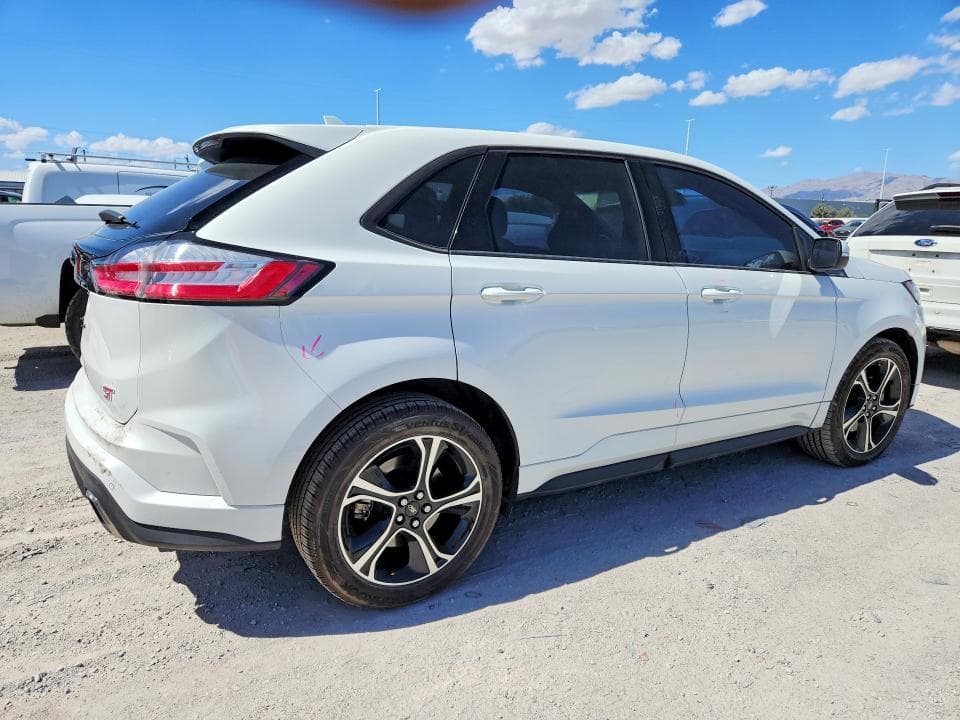 2020 FORD EDGE ST 3