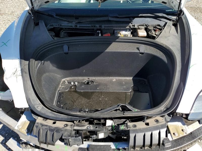 2018 TESLA MODEL 3 11