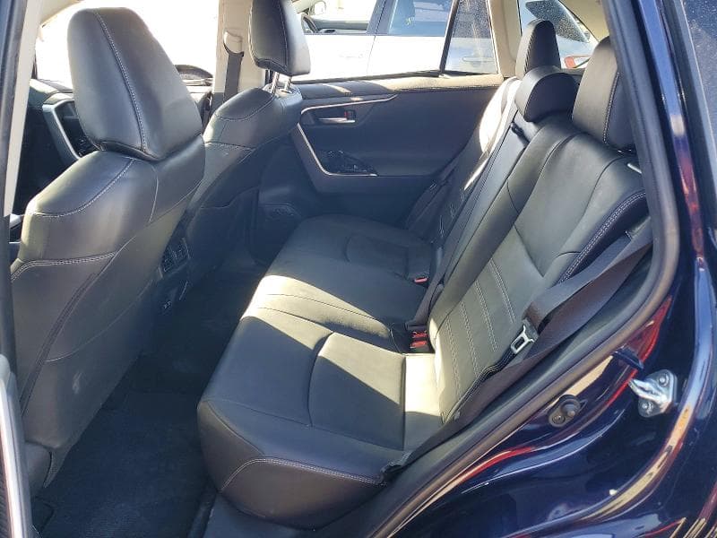 2019 TOYOTA RAV4 LIMITED 11