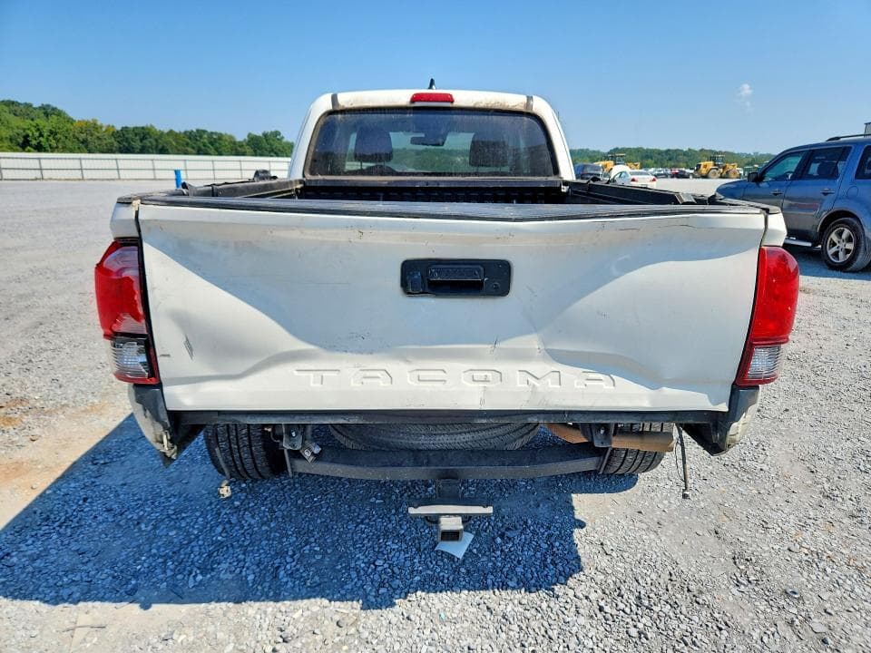 2021 TOYOTA TACOMA SR 6